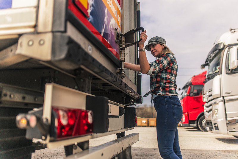 eBay发布公告,加拿大地区店铺订阅新等级将延迟推出 eBay发布公告,加拿大地区店铺订阅新等级将延迟推出
