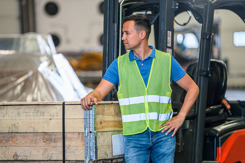 新能源产品运用广东广州跨国货运递送到德国汉堡 新能源产品运用广东广州跨国货运递送到德国汉堡