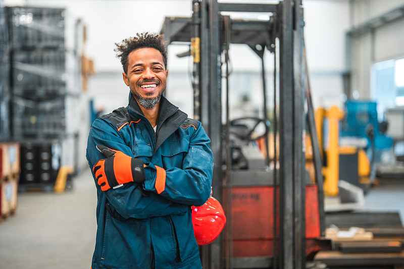 桥梁用木材采用广东广州国际货运快送到阿联酋迪拜 桥梁用木材采用广东广州国际货运快送到阿联酋迪拜