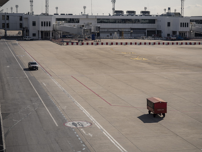 弯曲木运用江苏南京国际快递运到澳大利亚悉尼 弯曲木运用江苏南京国际快递运到澳大利亚悉尼