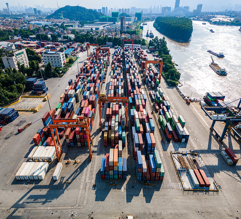 洗发水/沐浴露/香皂架借助中国上海跨国货运快送到日本东京