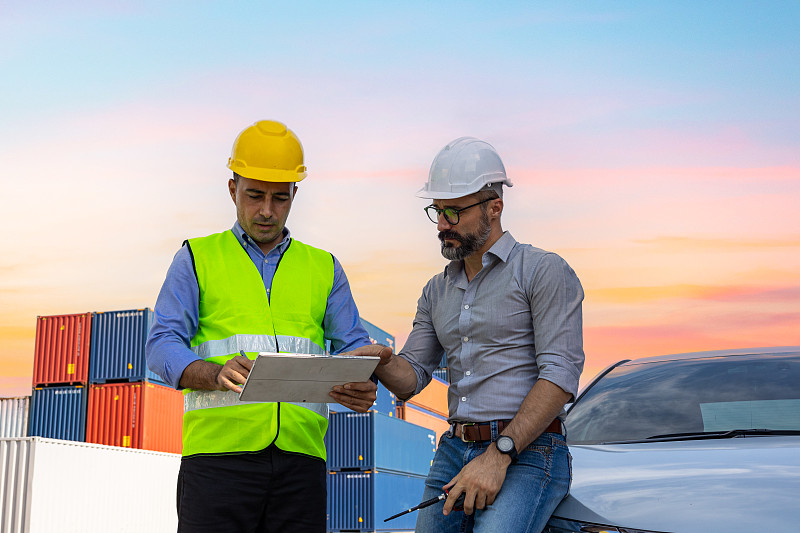 笔记本电脑采纳广东珠海全球物流配送到英国费利克斯托 笔记本电脑采纳广东珠海全球物流配送到英国费利克斯托