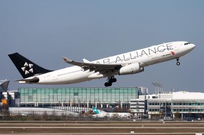 防水夹克广州环球货运快递至加拿大