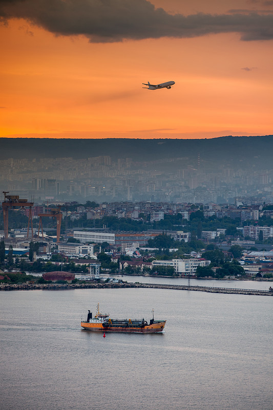国誉活页本应用中山国际货运完整送达意大利 国誉活页本应用中山国际货运完整送达意大利