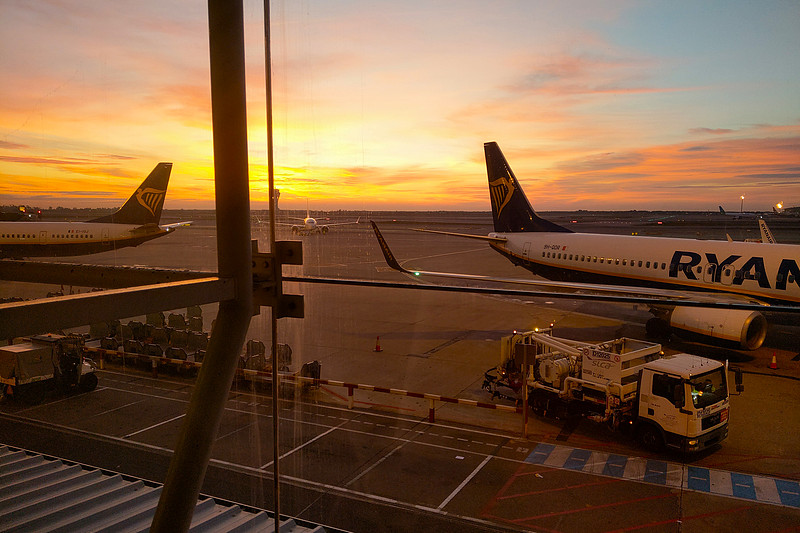 嫁接刀运用广州跨境物流快速送达加拿大