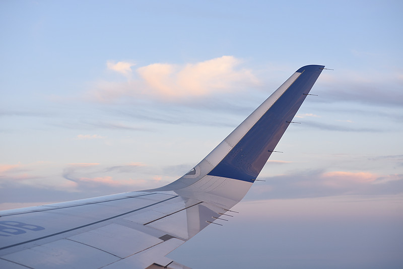 木制衣柜选用陕西西安跨境物流抵达德国汉堡