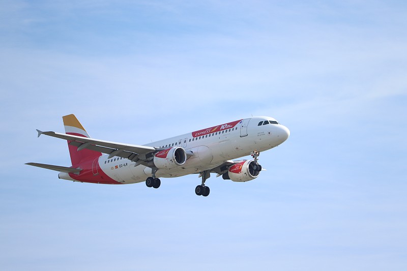 窄带钢利用中国上海国际物流快送到越南胡志明市 窄带钢利用中国上海国际物流快送到越南胡志明市