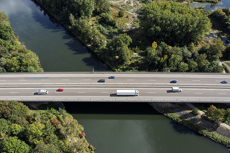 20人全封闭式耐火型救生艇采取浙江金华市全球物流运到韩国首尔