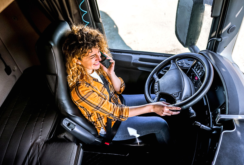 汽车零部件使用广东深圳全球物流发往印度尼西亚雅加达