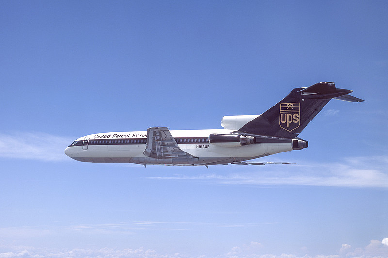 晾衣架/晾衣绳(浴室用)采用广西钦州跨国货运快送到沙特阿拉伯吉达 晾衣架/晾衣绳(浴室用)采用广西钦州跨国货运快送到沙特阿拉伯吉达