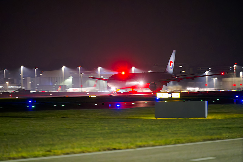 汉服选用东莞全球物流托运至美国