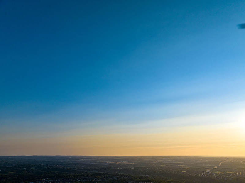 五金工具借用江苏连云港国际物流送到英国伦敦 五金工具借用江苏连云港国际物流送到英国伦敦
