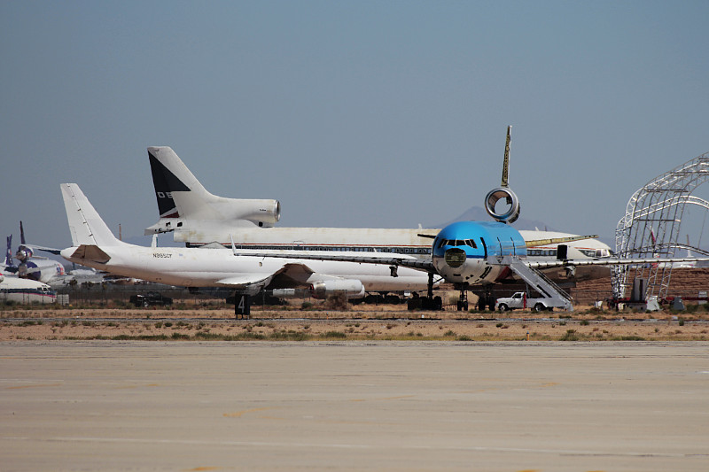 连衣裙采用广州国际运输抵达荷兰