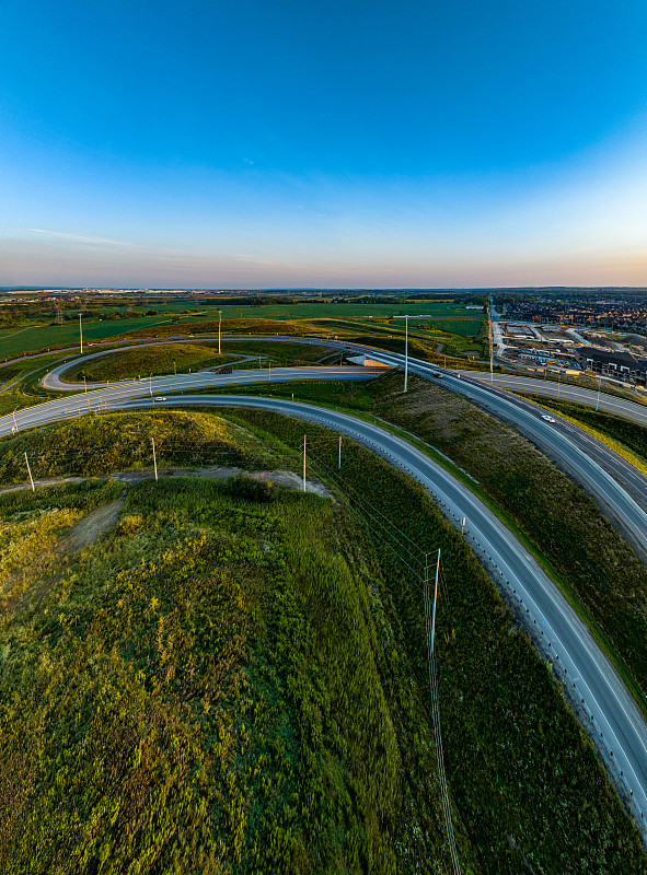 樱花勾线笔借助珠海国际运输派送到美国