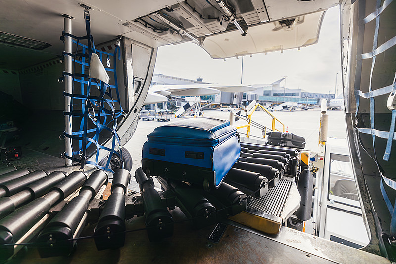 固体胶选用中山环球货运托运至乌克兰