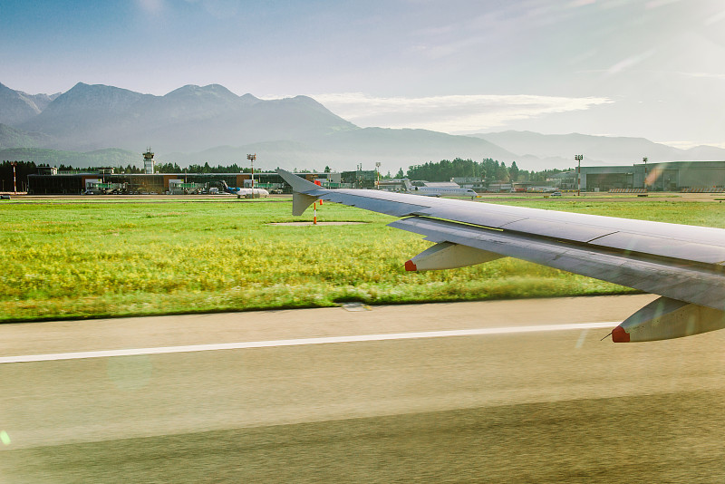 避雷带采纳广东广州跨国货运抵达新加坡 避雷带采纳广东广州跨国货运抵达新加坡