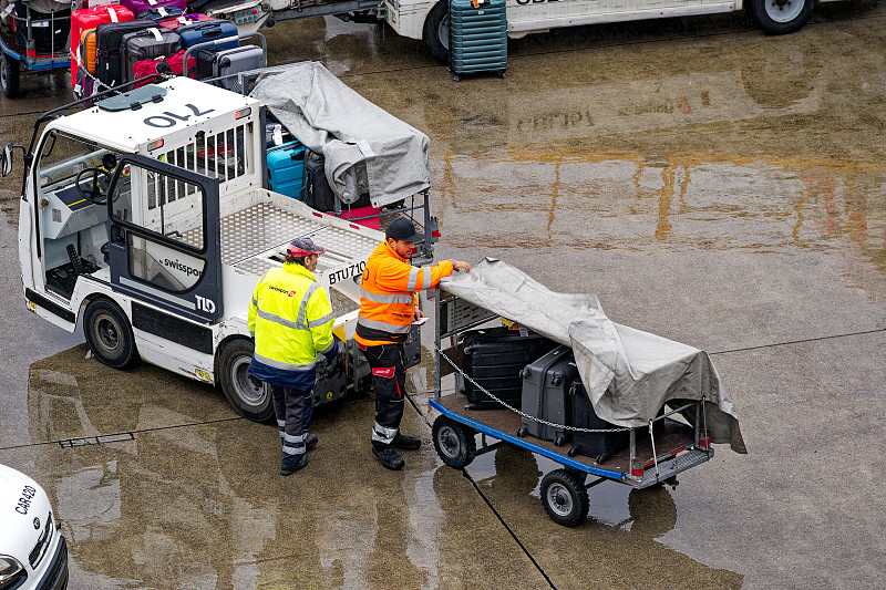 面包烤盘使用惠州国际快递快递至意大利 面包烤盘使用惠州国际快递快递至意大利
