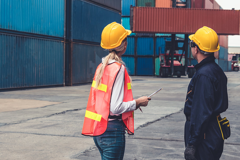 LED投影仪采纳中国上海外贸物流运送至墨西哥曼萨尼约 LED投影仪采纳中国上海外贸物流运送至墨西哥曼萨尼约