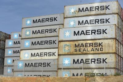 配电柜选用浙江义乌跨国货运送到美国洛杉矶