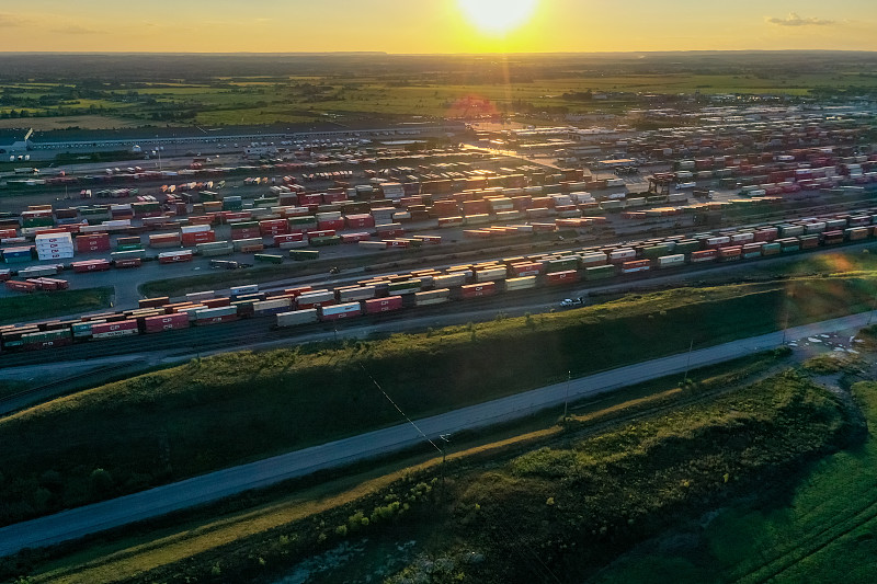 中国深圳智能手机采用门到门空运6天内送达底特律