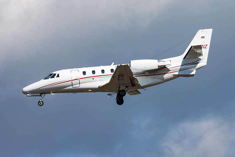 中国义乌腮红使用空运门到门专线10天配送到美国萨克拉门托