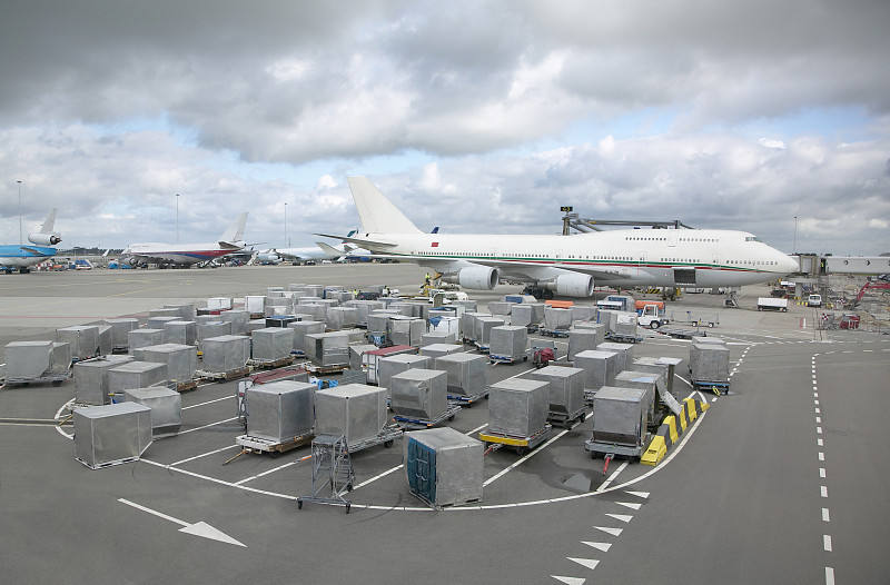 热镀锌板通过广州国际海空联运快递至美国盐湖城