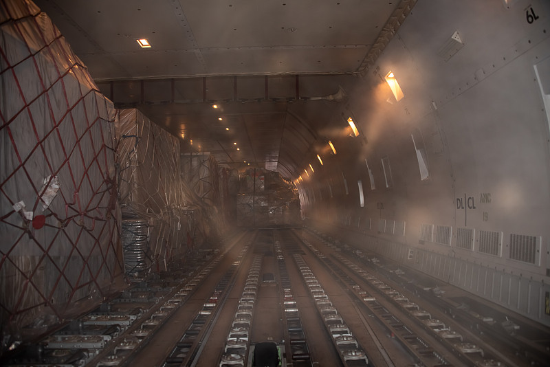 中国长沙智能手表采用国际快递9天内送到昂斯洛 (Onslow)