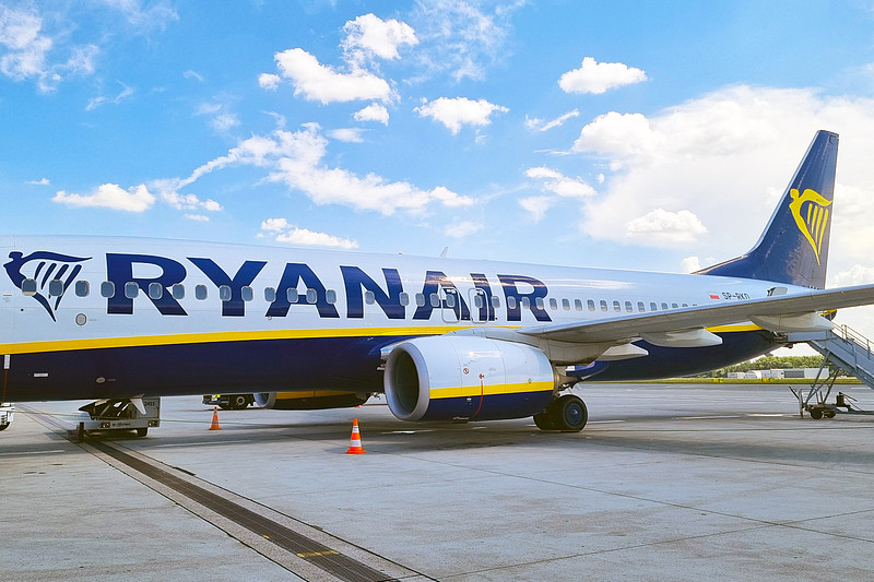 显卡通过中国合肥国际空运专线送达美国米德兰(Midland)