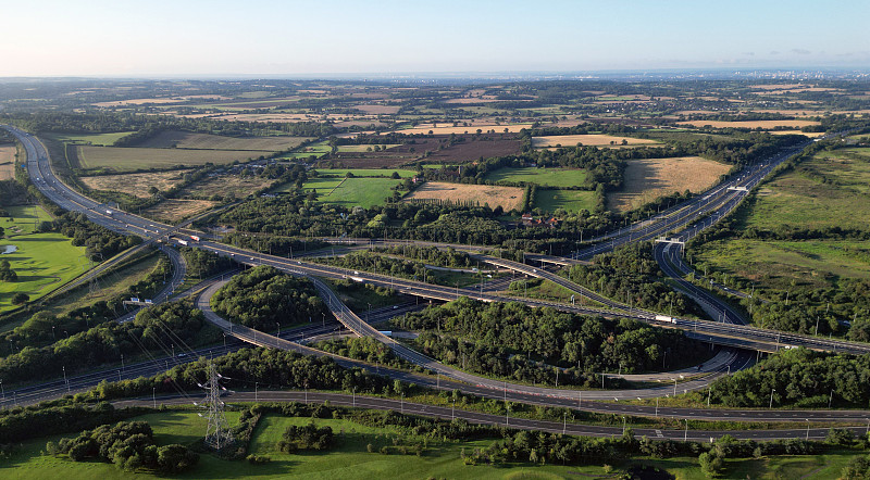 锂电池通过广州海运快递至美国坦帕(Tampa)