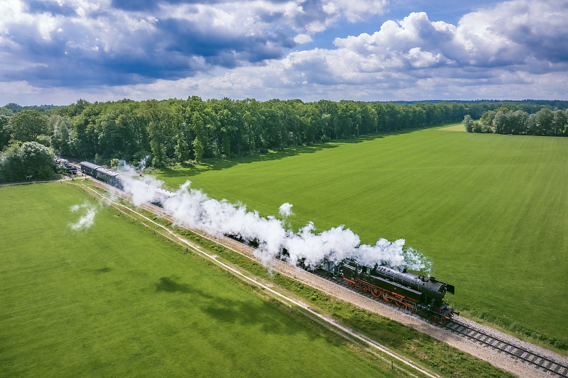 加工食品使用中山海上运输递送到美国纽约(NewYork)