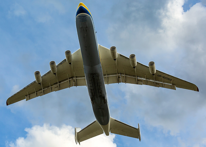 中国南京墨汁采用空运物流专线6天配送到美国莫尔黑德城