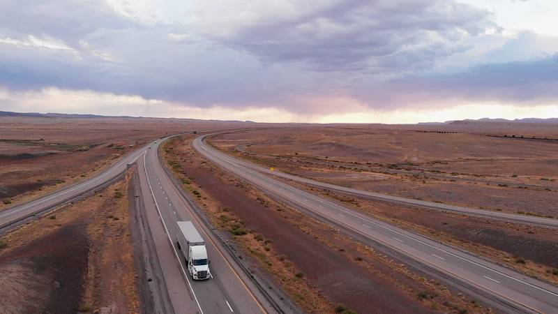 基础化工品经中国南京国际海运送到弗雷斯诺