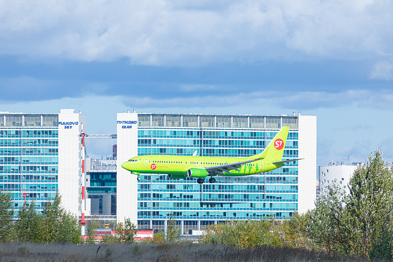 中国乌鲁木齐到美国纽约(NewYork)的佳洁士漱口水使用国际空运专线13天配送到