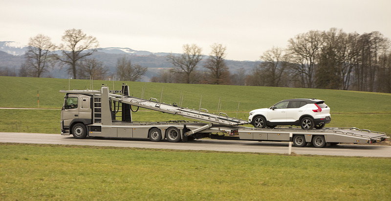 智能除湿机通过中国天津集装箱运输送抵菲尼克斯