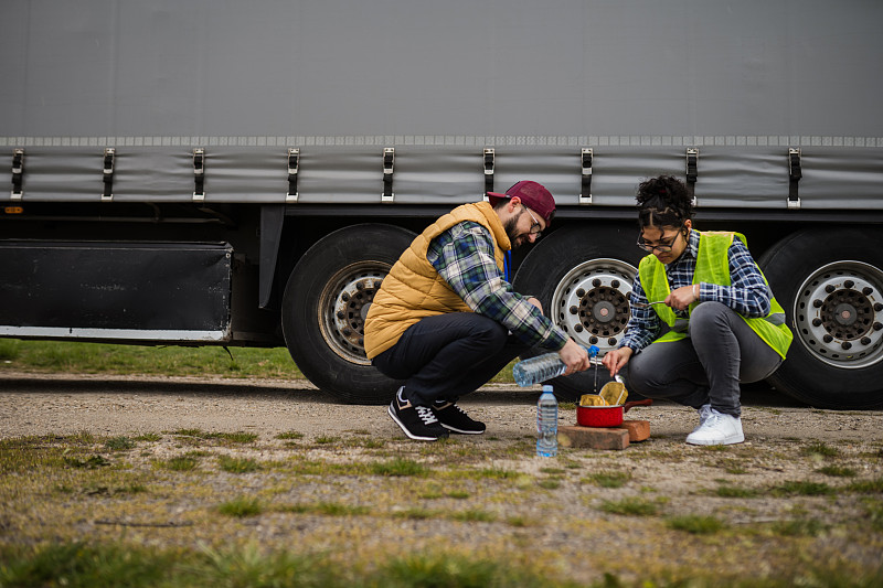 染料采用广州跨境联运配送到美国坦帕(Tampa) 染料采用广州跨境联运配送到美国坦帕(Tampa)