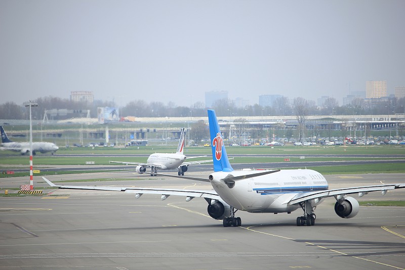 石河子书架使用空运11天送达美国萨凡纳