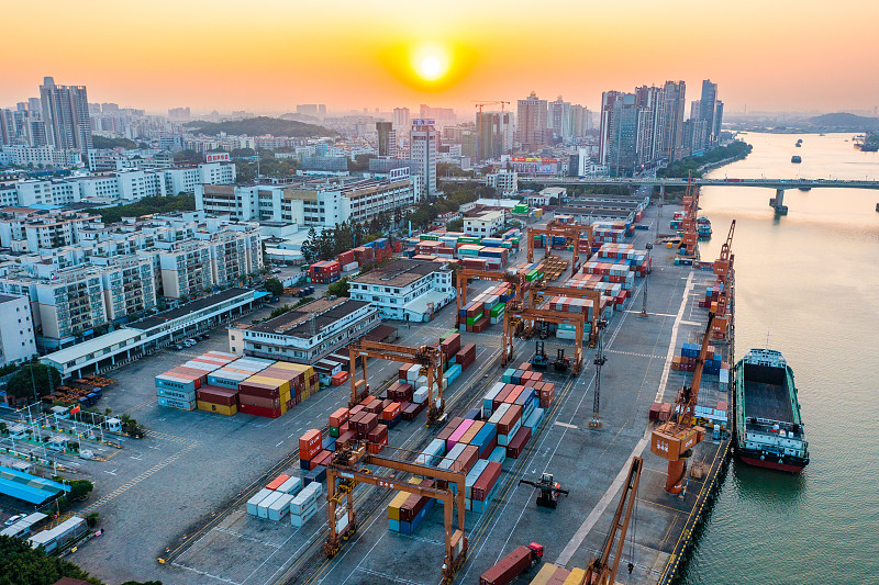 鸭掌经重庆散货船运输抵达美国海伦娜(Helena)