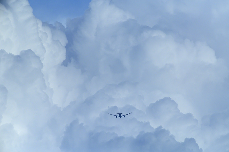 电动汽车应用南京国际多式联运送到米苏拉(Missoula)