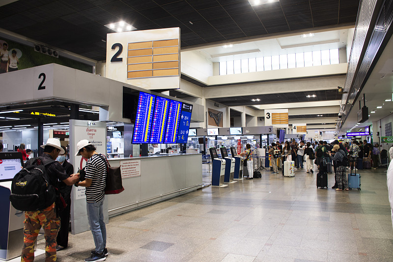 拖鞋经过长沙国际多式联运配送到美国特伦顿