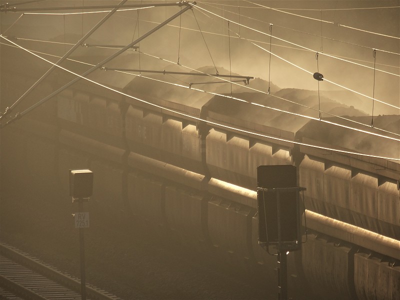 工程机械使用中国台中国际海运发往底特律(Detroit)