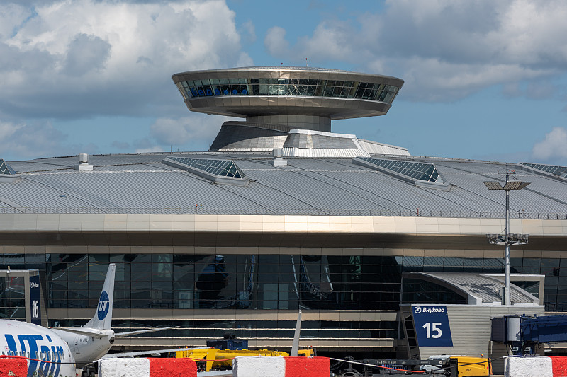 中国深圳到美国路易斯维尔(Louisville)的八角棒使用国际快递8天内送达