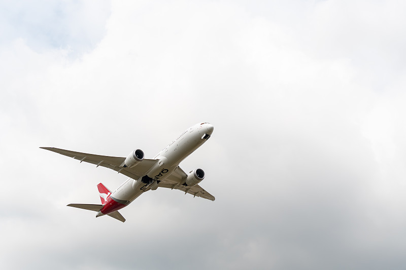 昆明到美国辛辛那提(Cincinnati)的徐福记沙琪玛使用多式联运6天配送到
