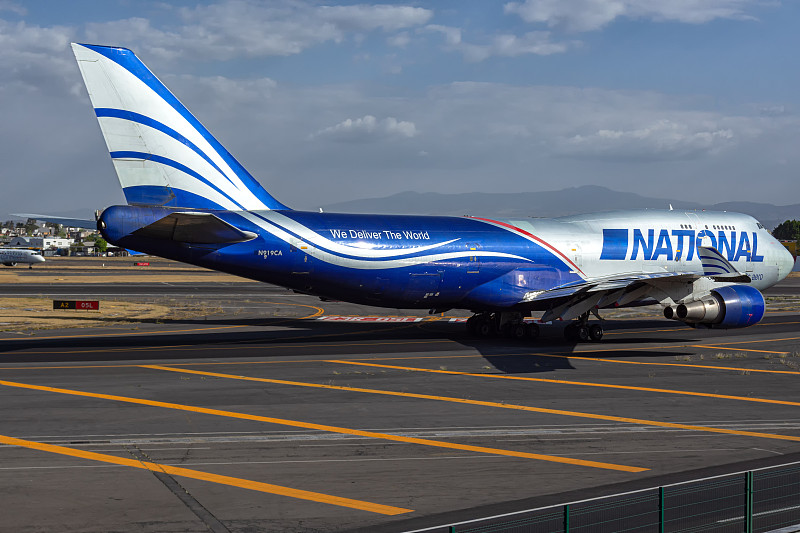 储物柜/衣柜/鞋柜借用香港门到门海运配送至美国拉勒米(Laramie)