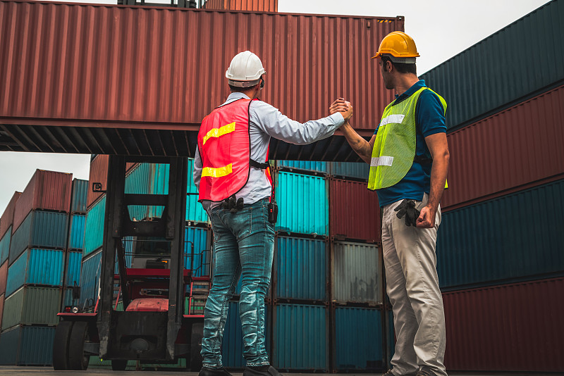 中国成都蒙古族马头琴使用门到门空运5天速递到萨凡纳