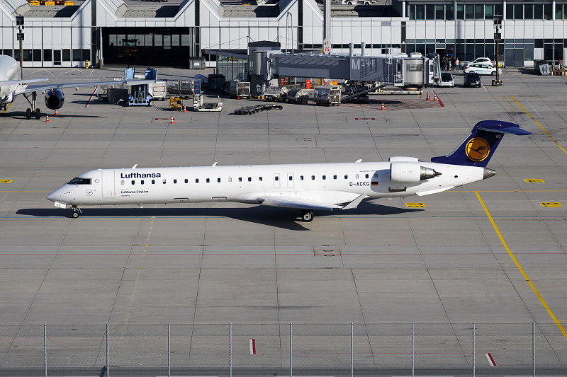 乌鲁木齐到印第安纳波利斯的猫抓板使用空运快递14天送达