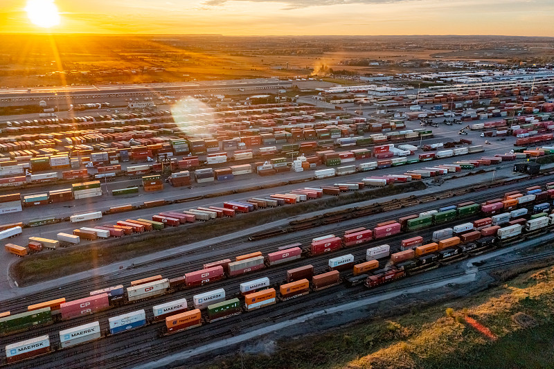 中国长沙空调采用空运门到门专线13天内送达美国达拉斯