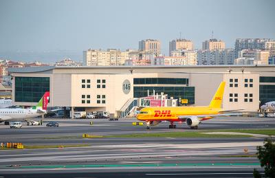 上海至美国布法罗的厨房收纳盒采用门到门空运12天内送达