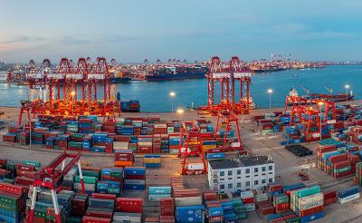 苹果、柑橘经过香港跨境联运抵达美国拉雷多