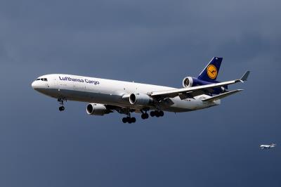 中国福州发电设备使用国际空运5天内配送到美国罗克兰(Rockland)