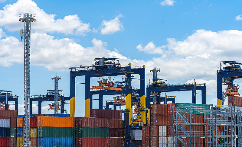 跨境电商平台阿里巴巴美国站开启B2B先买后付模式（赋能企业采购新体验）